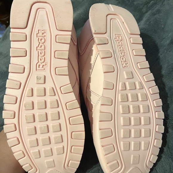 Pink Reeboks - Picture 3 of 3